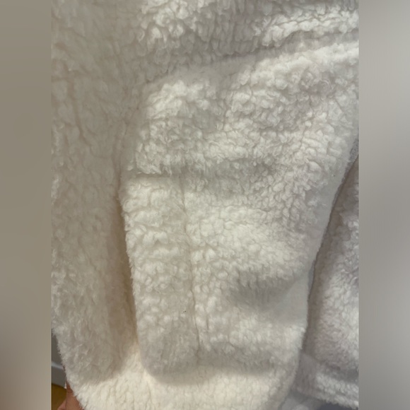 white teddy vest - Picture 5 of 7